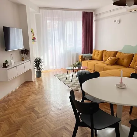 Happy Place Apartament