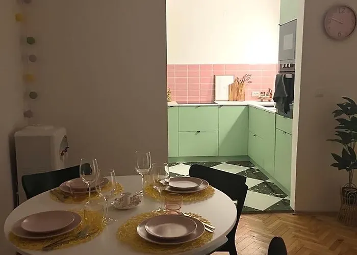 Happy Place بايرت